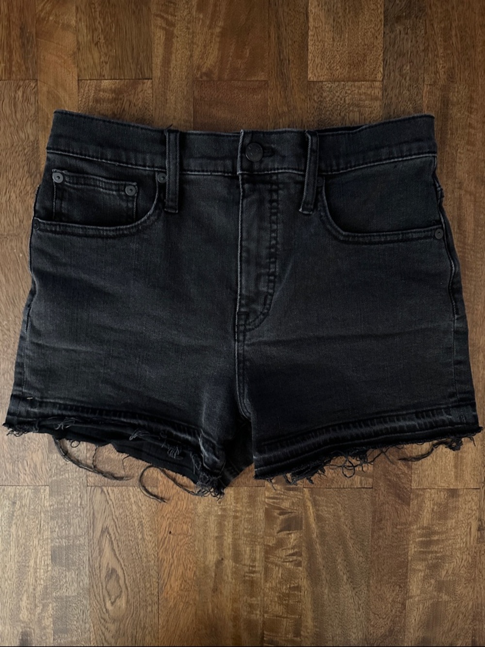 [Madewell] Black High-Rise Frayed Hem Denim Shorts